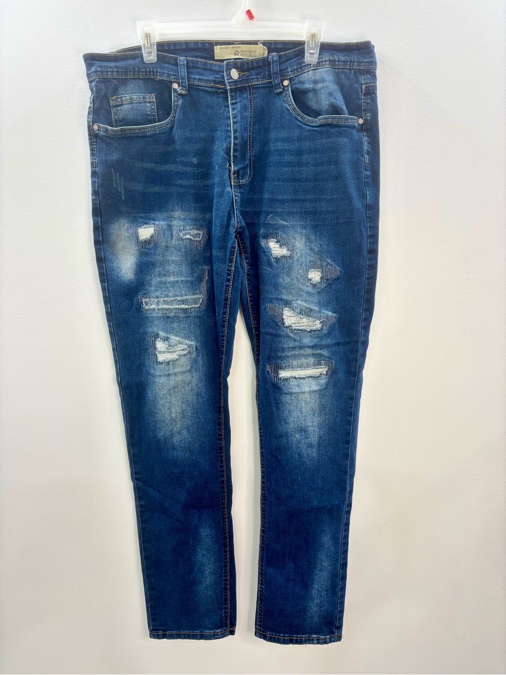 Refinery Republic Distressed Blue Jeans Mens Size 36x32 Excellent Condition